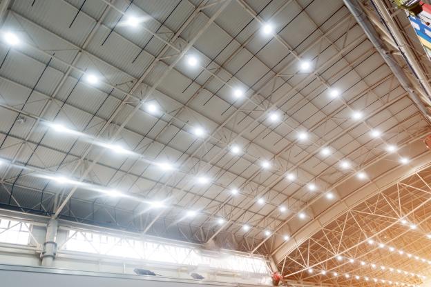 Novedad: Noxion LED high-bays para proyectos de techos altos.